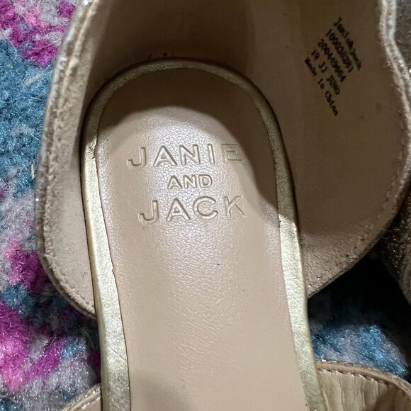 Janie and Jack Girls Gold Sparkle Flats size 11 - Picture 4 of 7